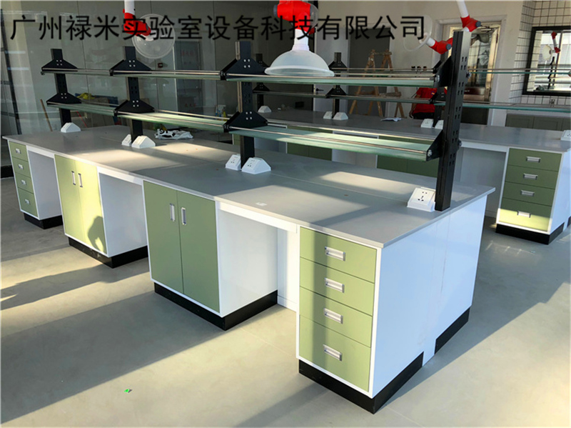 實(shí)驗(yàn)室裝修之前選擇訂購實(shí)驗(yàn)室家具的好處有哪些？