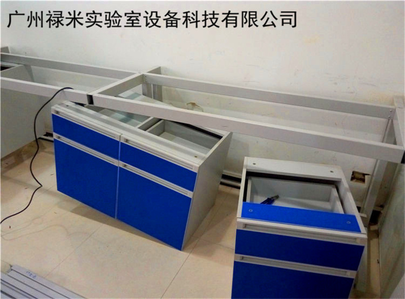 實驗臺廠家安裝