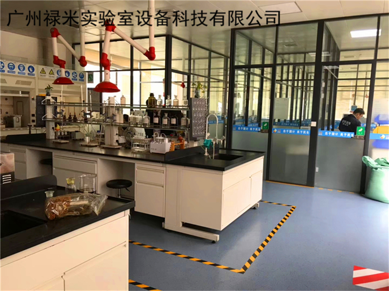 實(shí)驗(yàn)臺(tái)